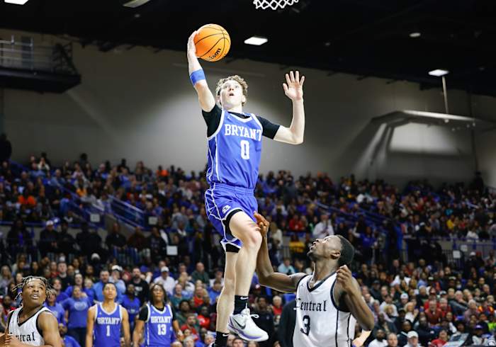 AAA Finals LR Central vs Bryant__00042